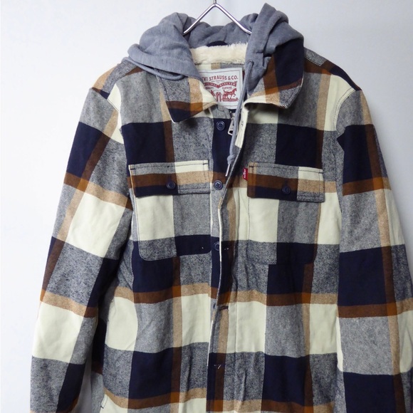 Levi’s Hooded Plaid Twill Jacket w Faux Fur Sherpa Lining Coat NWT - Picture 9 of 10